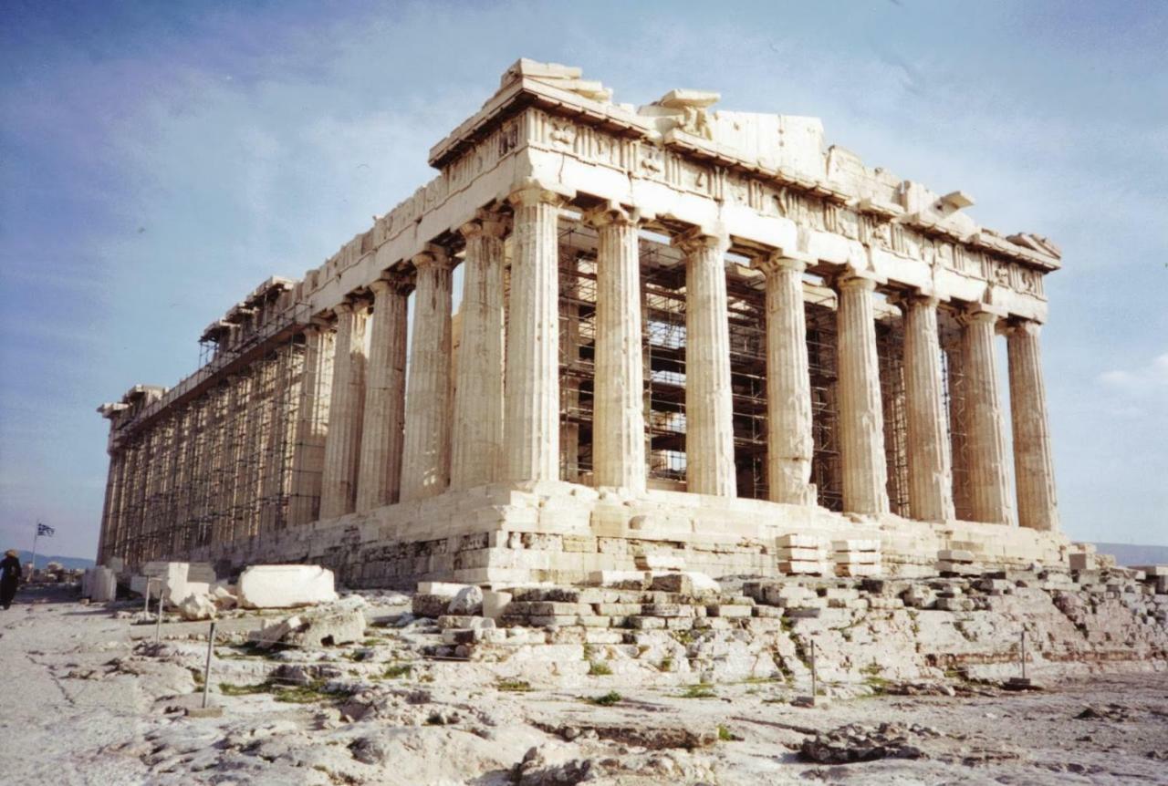 Neoclassical House At Metro Station Attiki Athen Eksteriør bilde